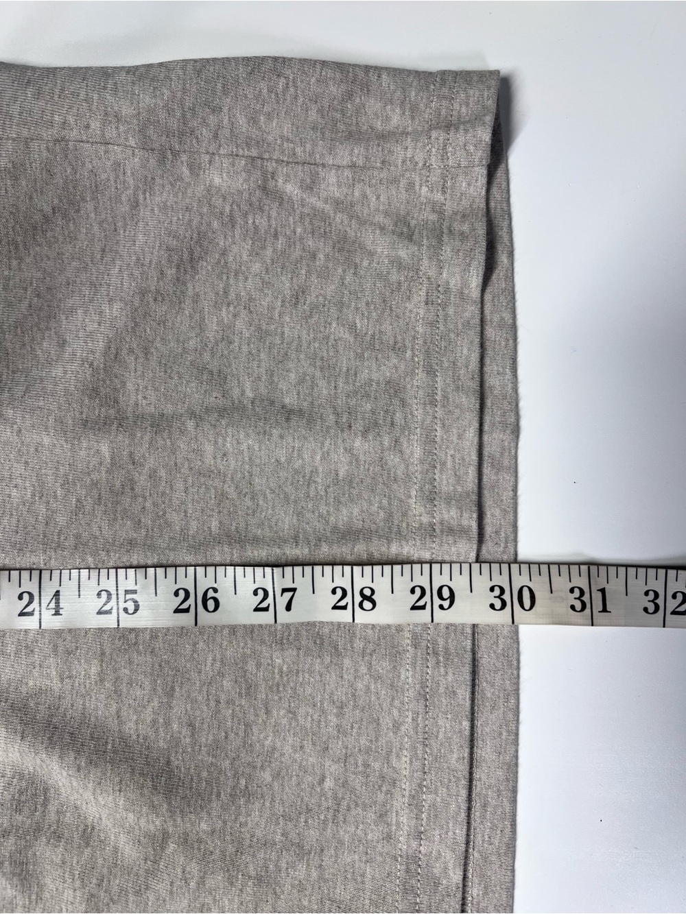 Everlane The Premium-Weight Relaxed Crew T-Shirt Heathered Oatmeal L NWT - Picture 8 of 14